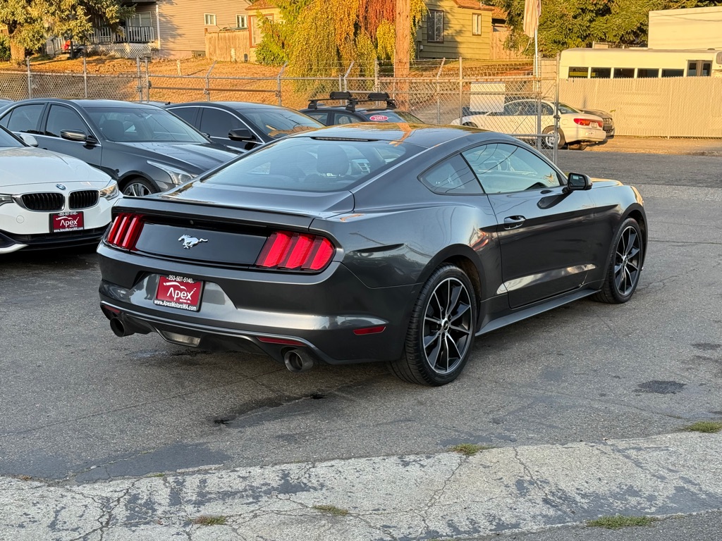 Photo 4 of this FORD MUSTANG