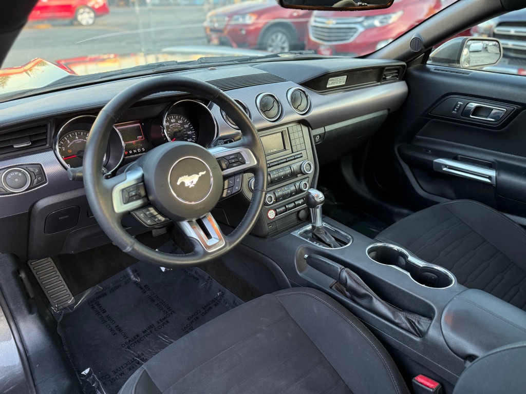 Photo 10 of this FORD MUSTANG