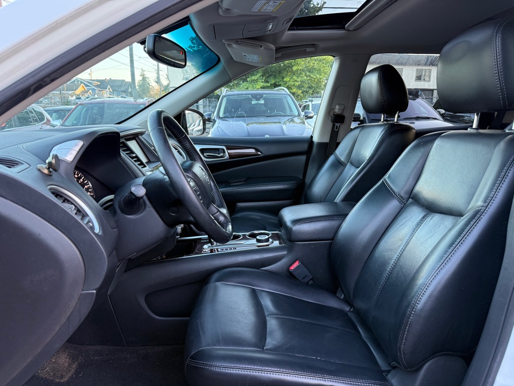 Photo 9 of this NISSAN PATHFINDER