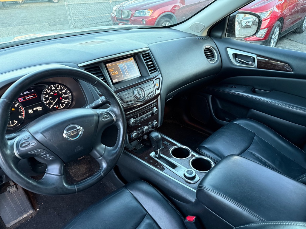 Photo 10 of this NISSAN PATHFINDER