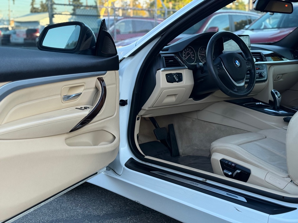 Photo 8 of this BMW 4 SERIES