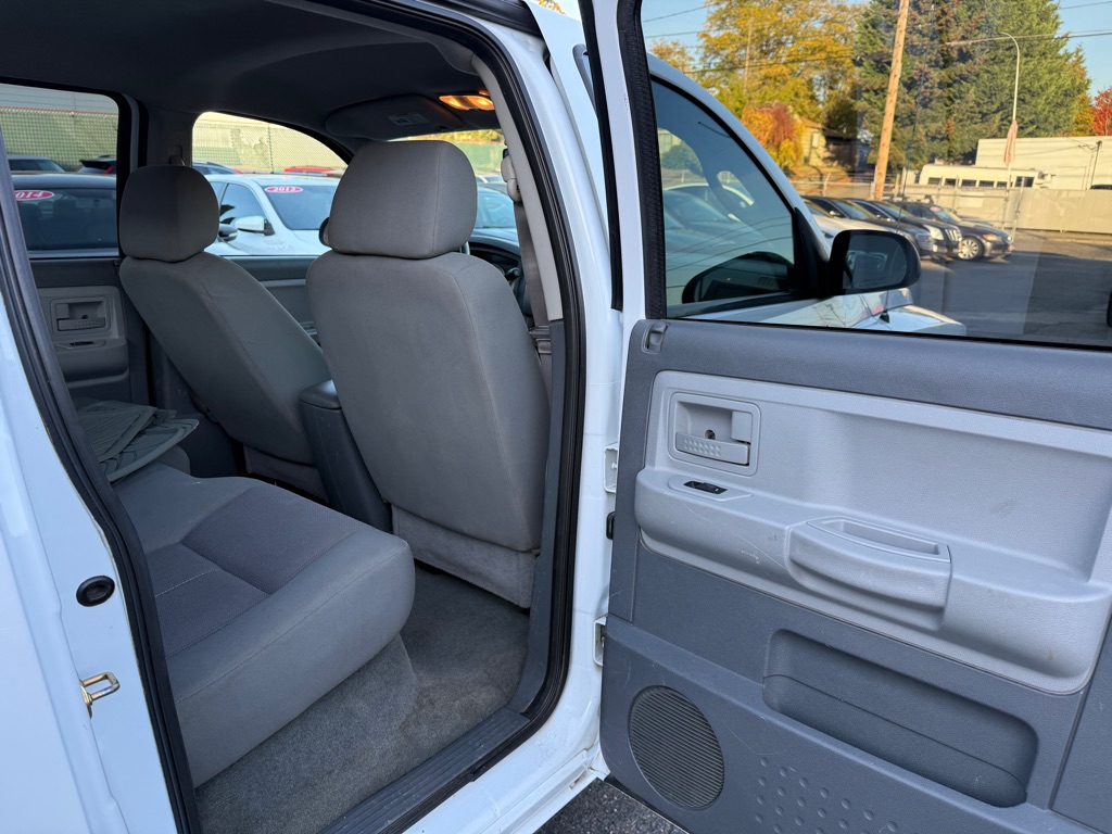 Photo 19 of this DODGE DAKOTA