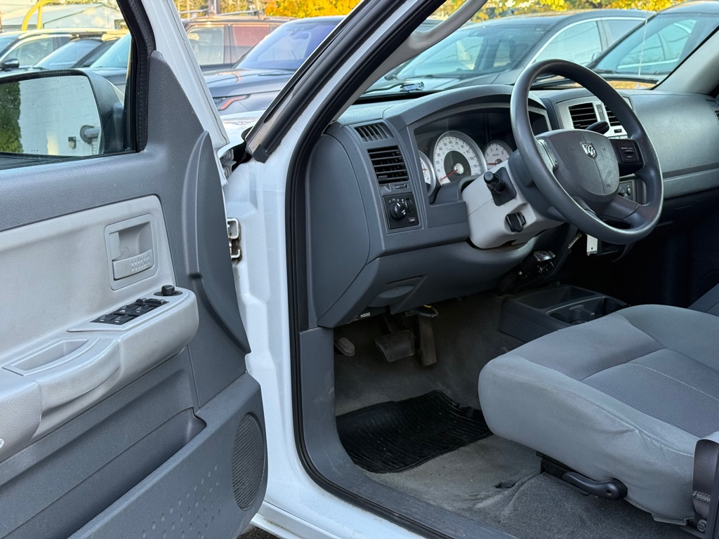 Photo 8 of this DODGE DAKOTA