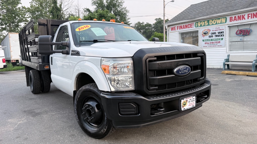 White 2016 Ford F-350 Super Duty Chassis Automatic