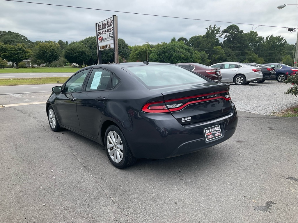 Photo 2 of this DODGE DART