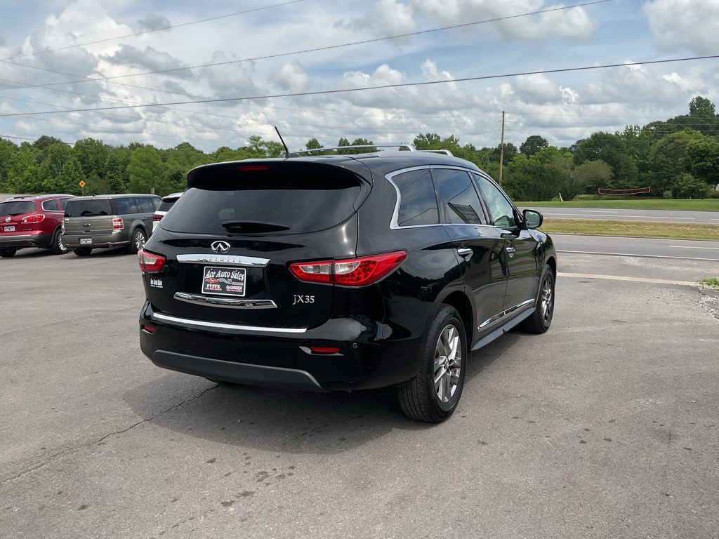 Photo 3 of this INFINITI JX35
