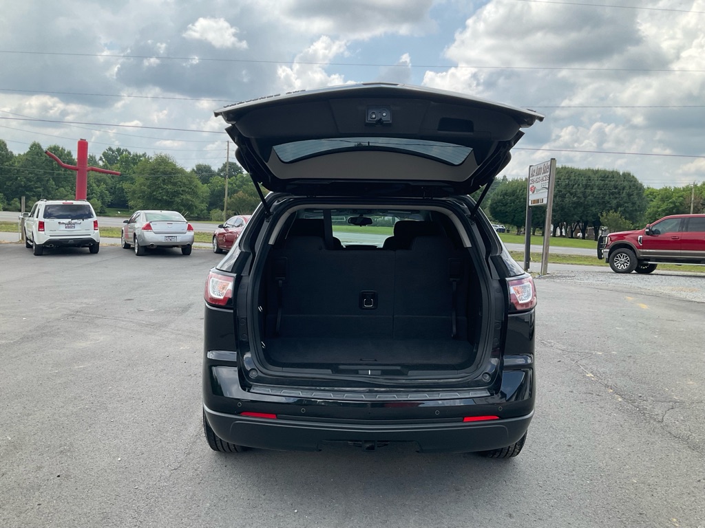 2017 Chevrolet Traverse 1LT - Photo 5