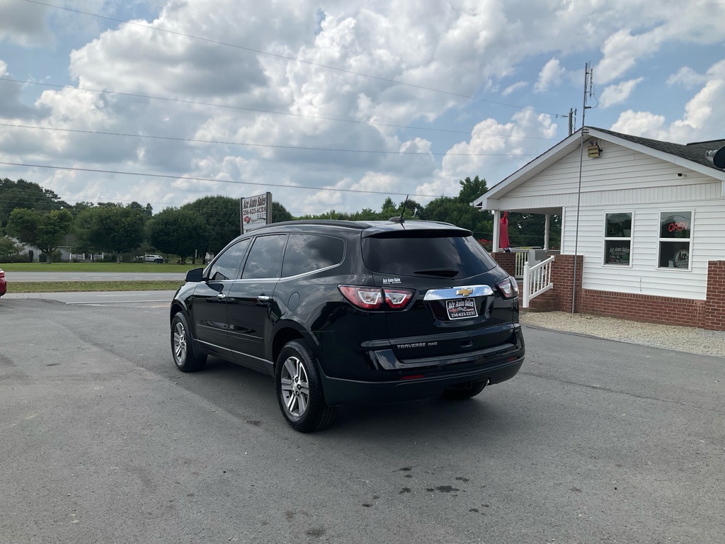 2017 Chevrolet Traverse 1LT - Photo 4