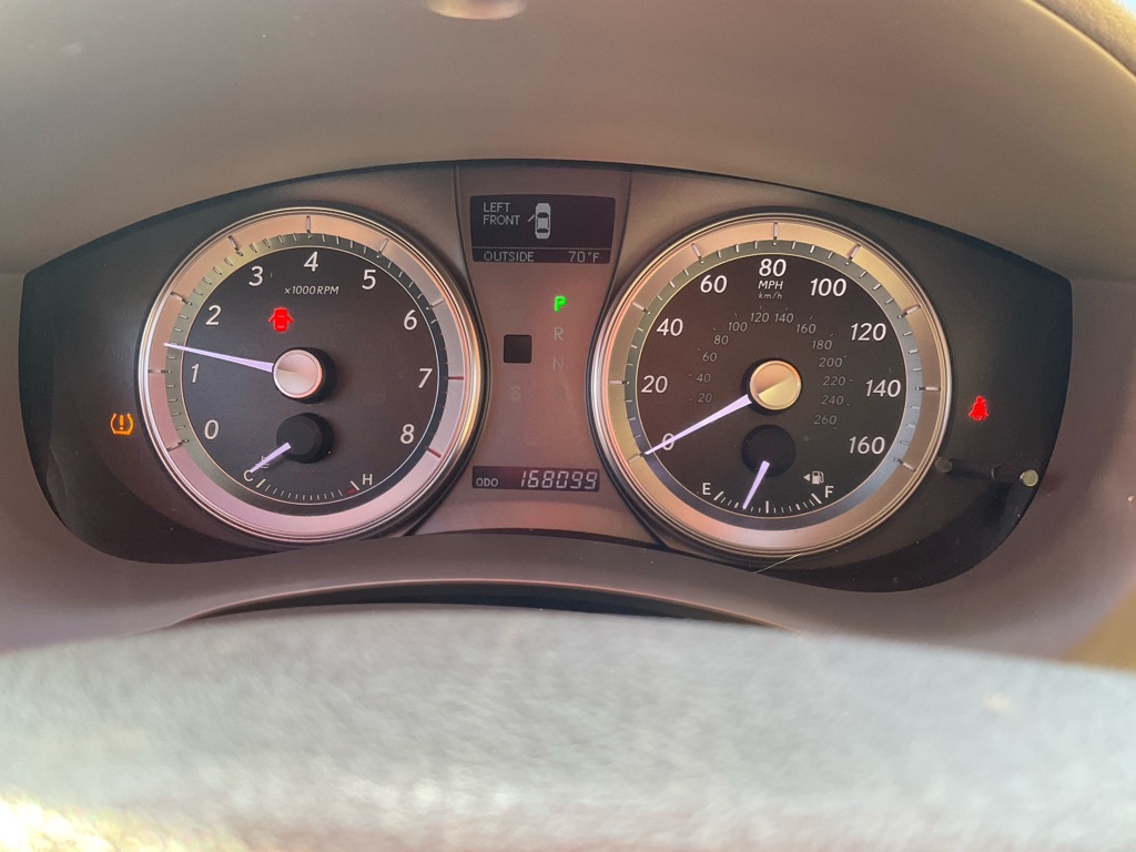Photo 8 of this LEXUS ES 350