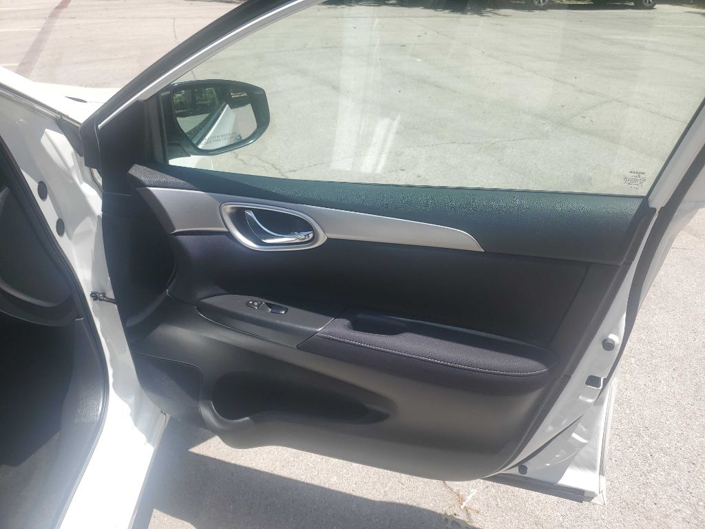 Photo 26 of this NISSAN SENTRA