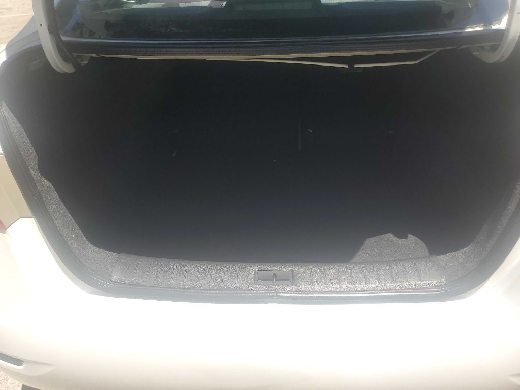 Photo 21 of this NISSAN SENTRA