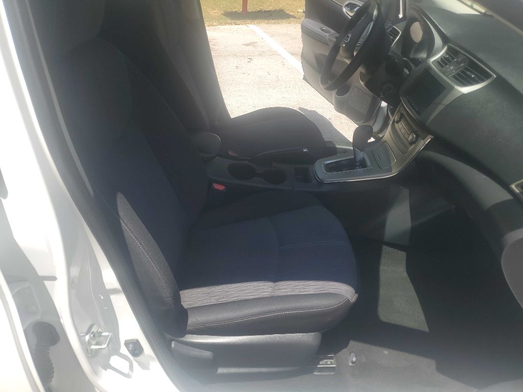 Photo 27 of this NISSAN SENTRA