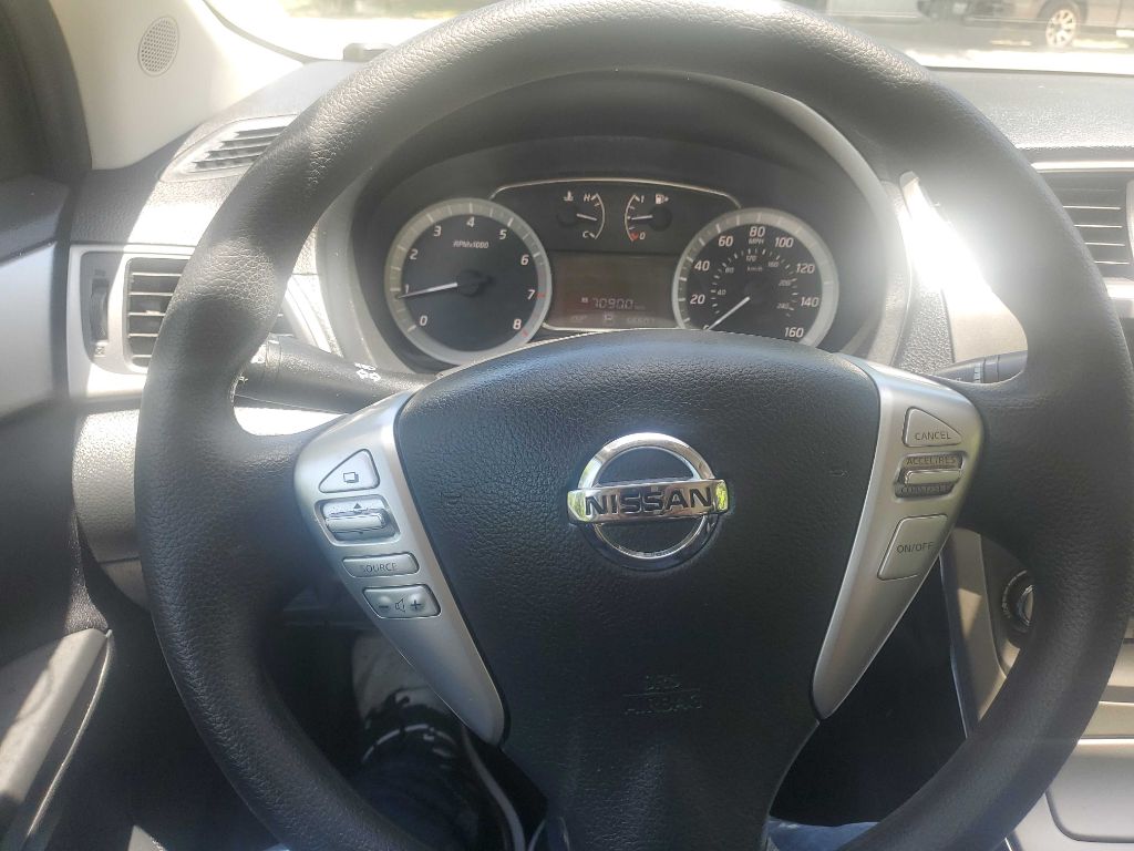Photo 29 of this NISSAN SENTRA