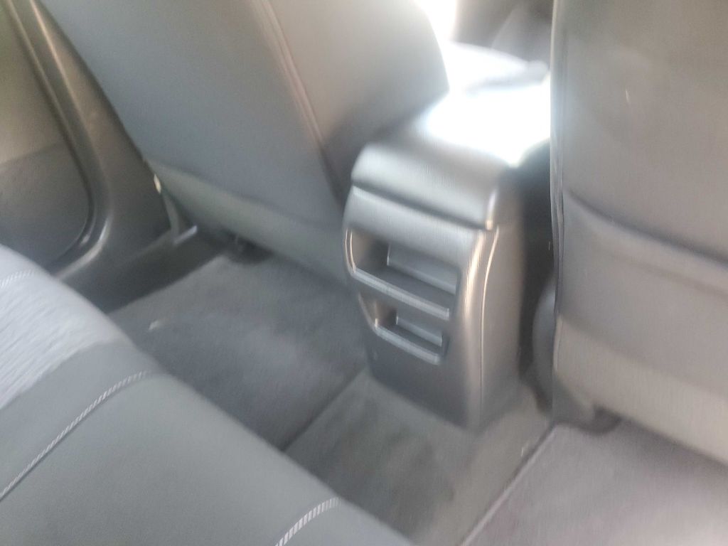 Photo 25 of this NISSAN SENTRA