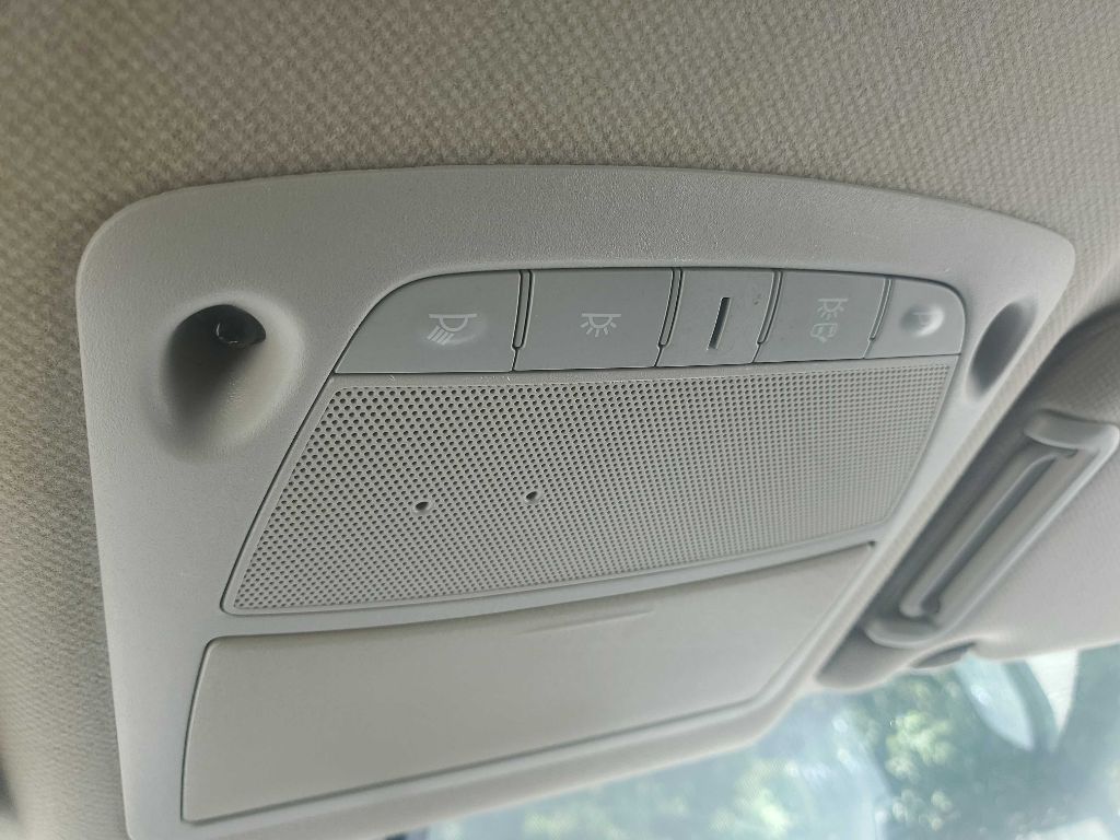 Photo 33 of this NISSAN SENTRA