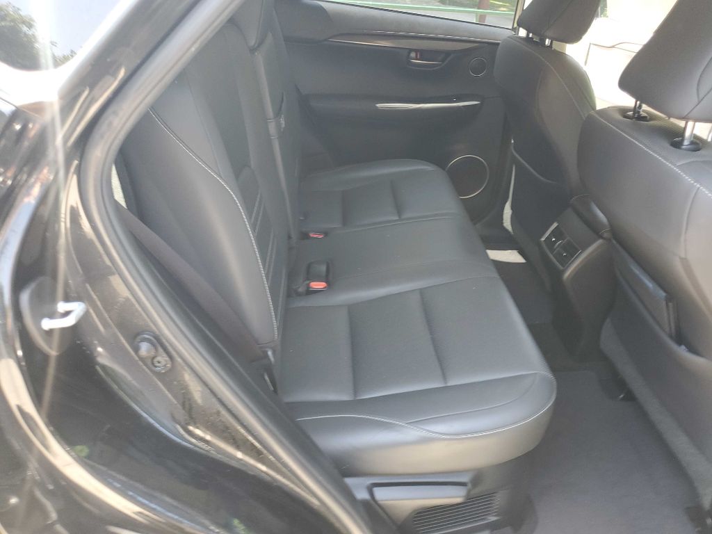 Photo 22 of this LEXUS NX