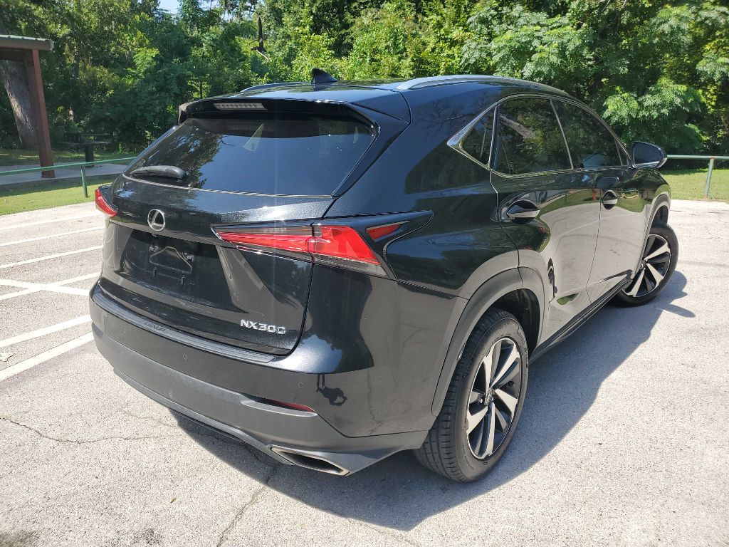 Photo 6 of this LEXUS NX