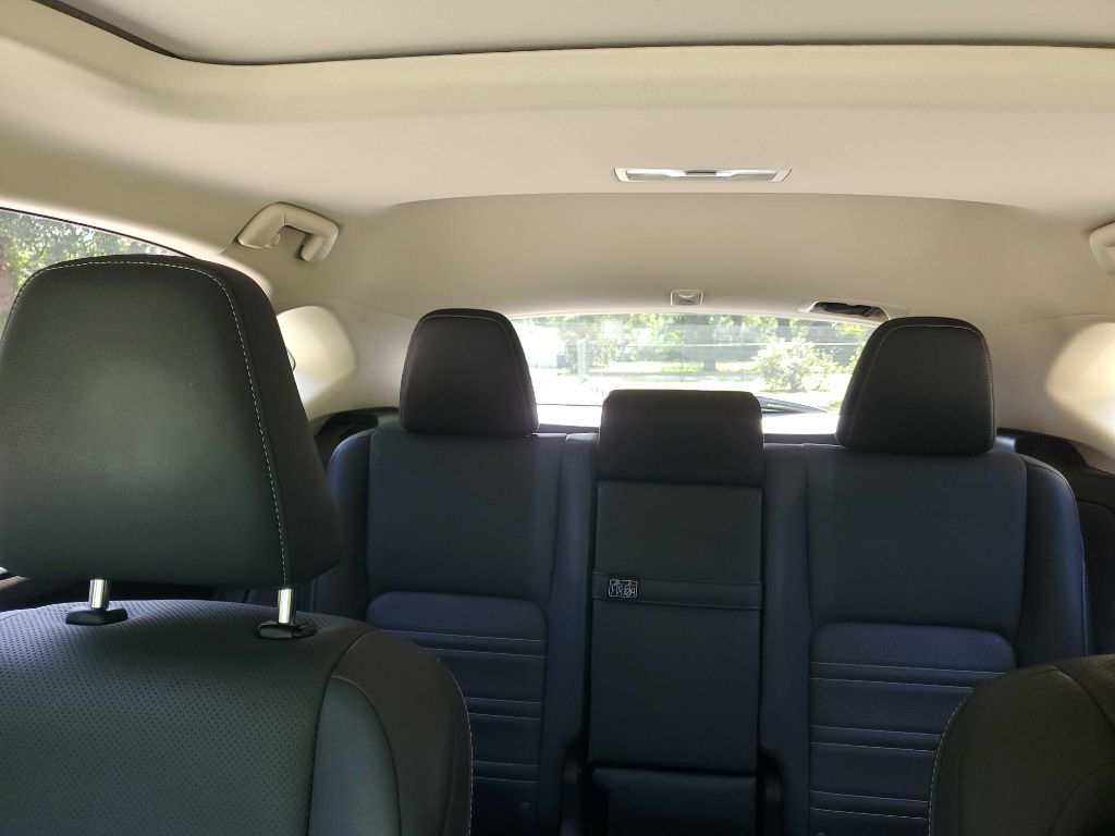 Photo 35 of this LEXUS NX