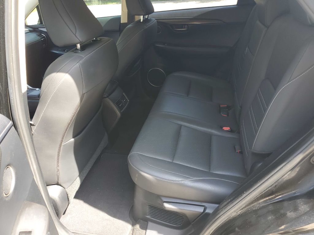 Photo 20 of this LEXUS NX