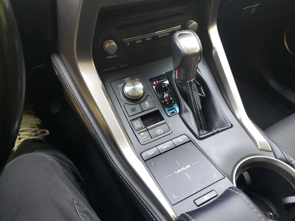 Photo 31 of this LEXUS NX