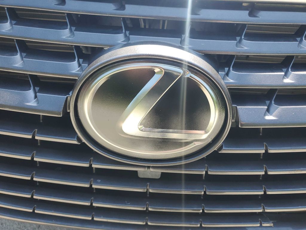 Photo 10 of this LEXUS NX