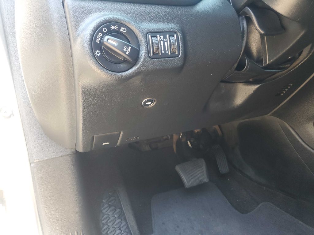 Photo 19 of this DODGE DART