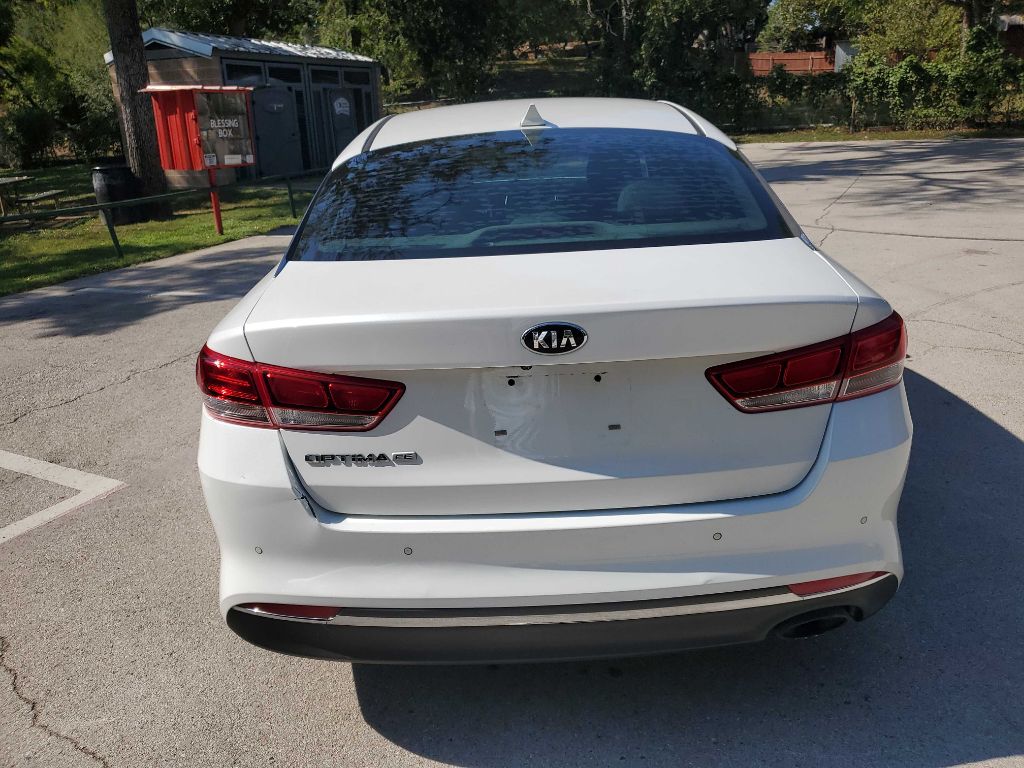 Photo 5 of this KIA OPTIMA
