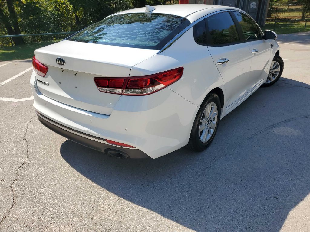 Photo 6 of this KIA OPTIMA