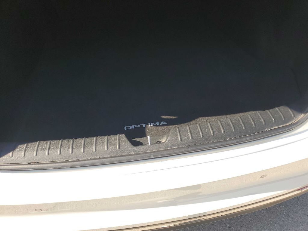 Photo 22 of this KIA OPTIMA