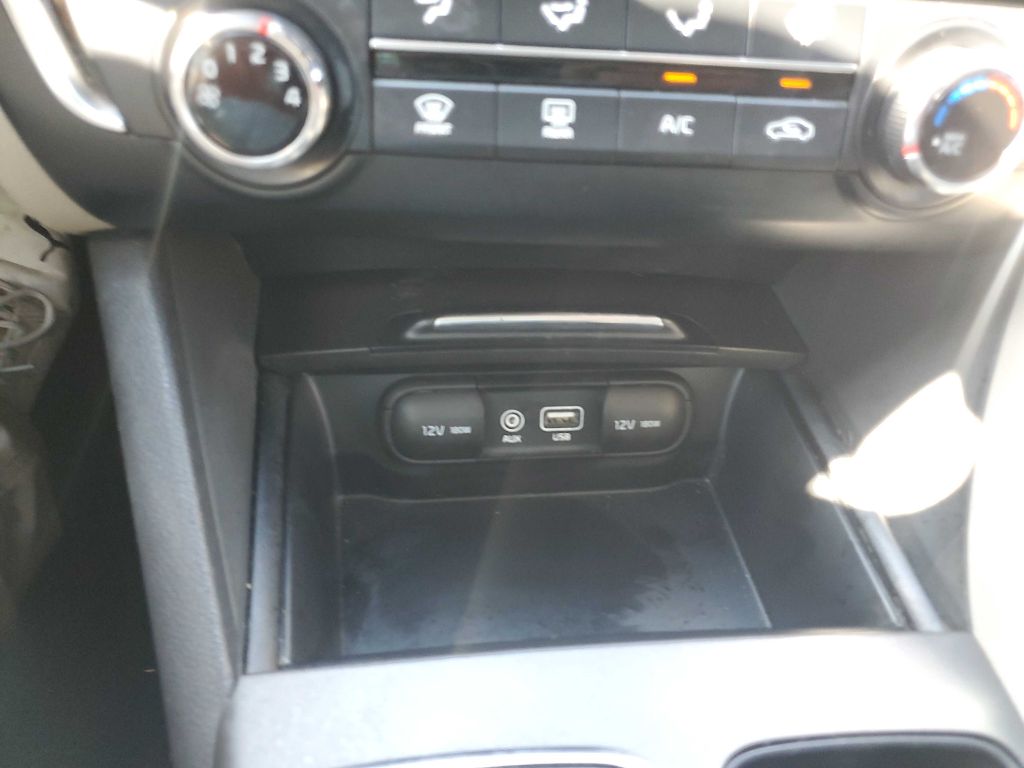 Photo 34 of this KIA OPTIMA