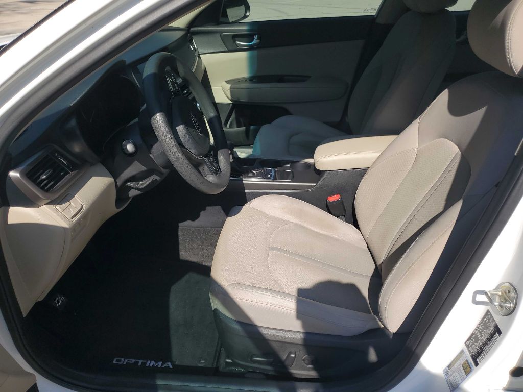 Photo 18 of this KIA OPTIMA