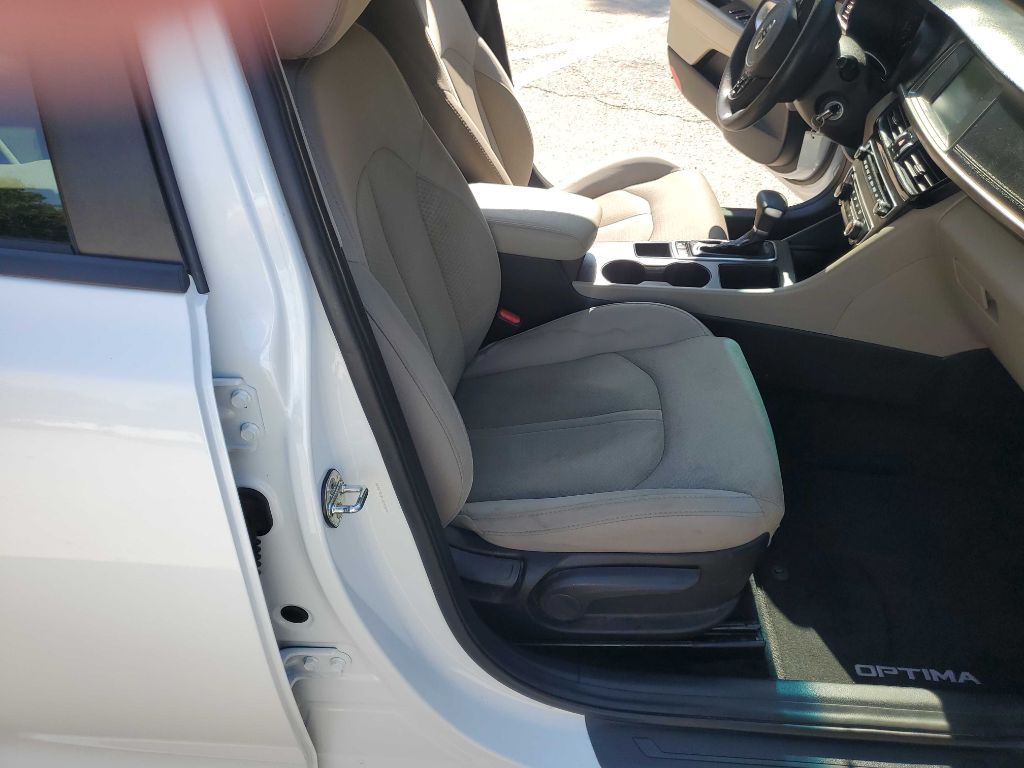 Photo 28 of this KIA OPTIMA
