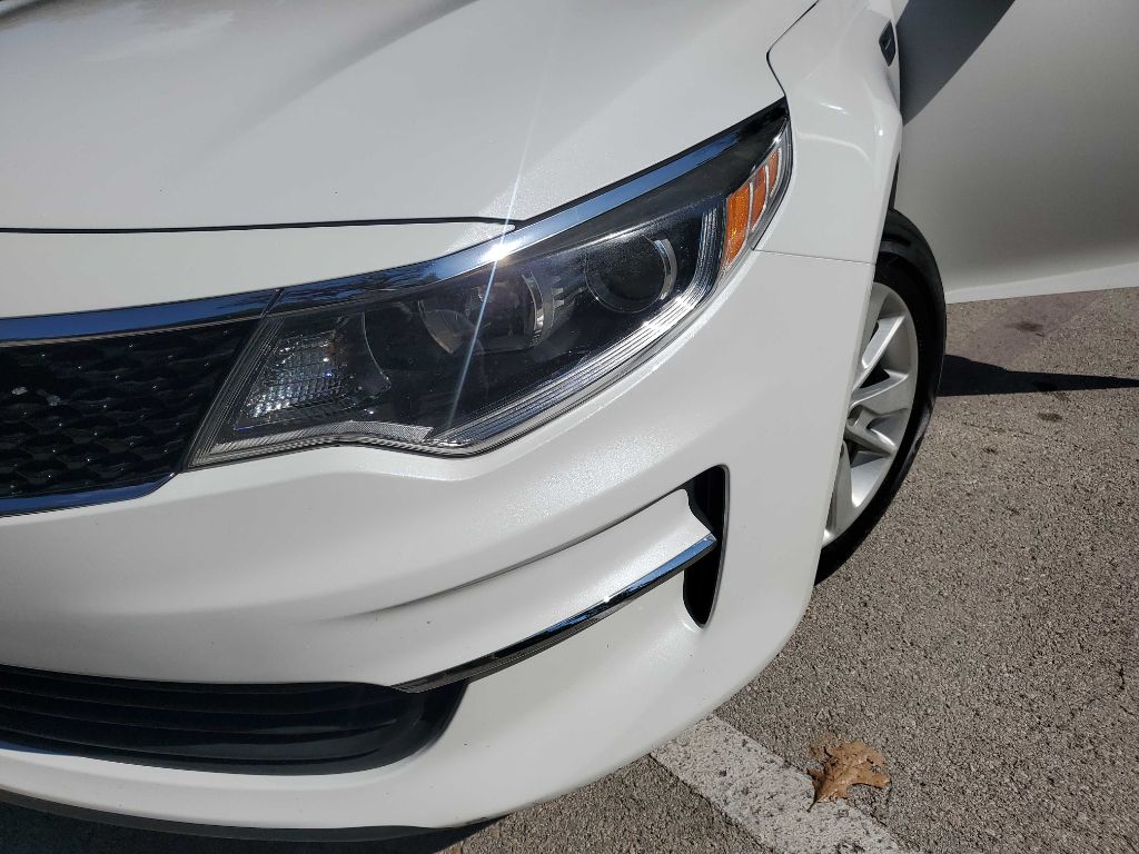 Photo 12 of this KIA OPTIMA