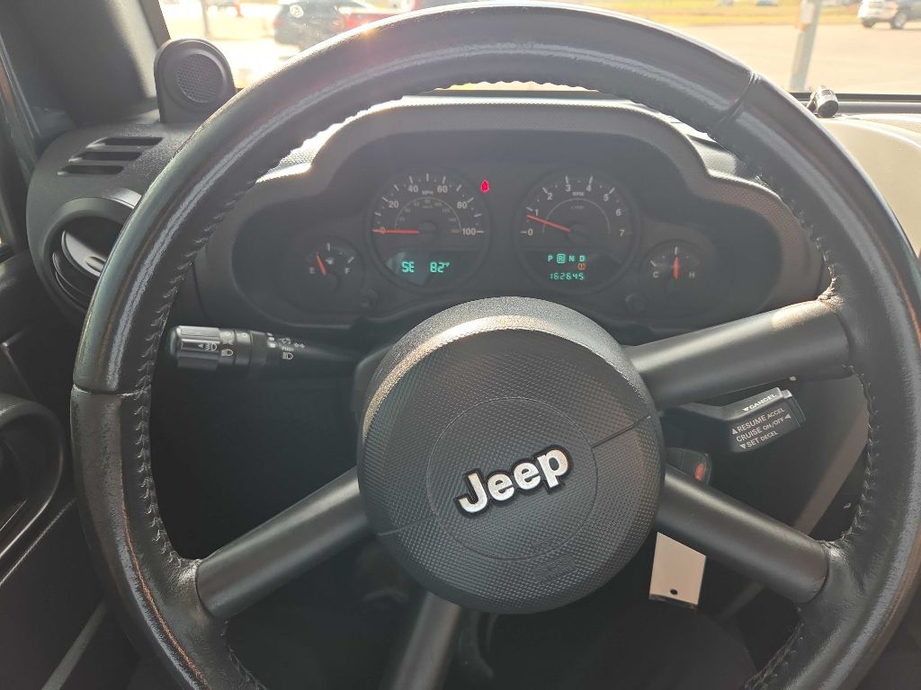 Photo 26 of this JEEP WRANGLER UNLIMI