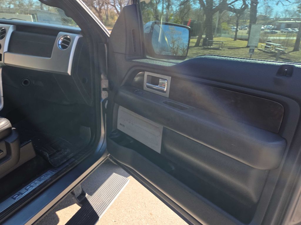 Photo 41 of this FORD F150