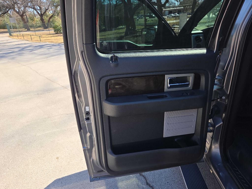 Photo 33 of this FORD F150