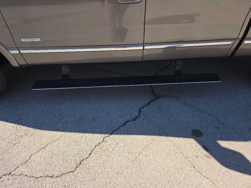 Photo 19 of this FORD F150
