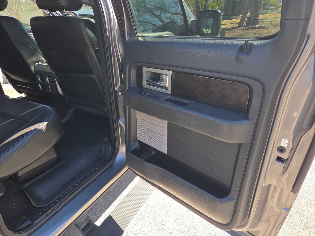 Photo 39 of this FORD F150