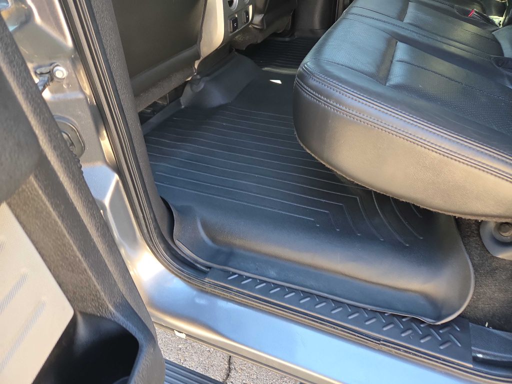 Photo 35 of this FORD F150