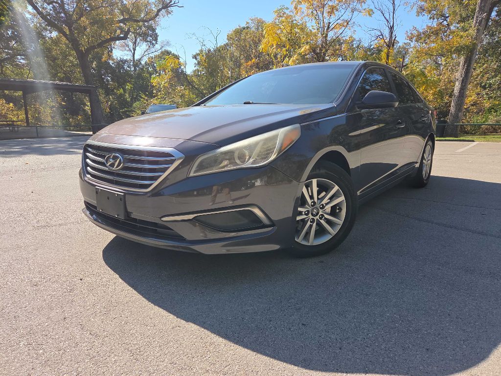 Photo 35 of this HYUNDAI SONATA