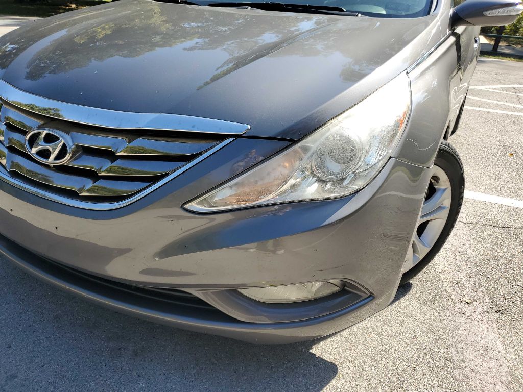Photo 10 of this HYUNDAI SONATA