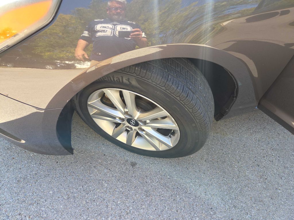 Photo 45 of this HYUNDAI SONATA