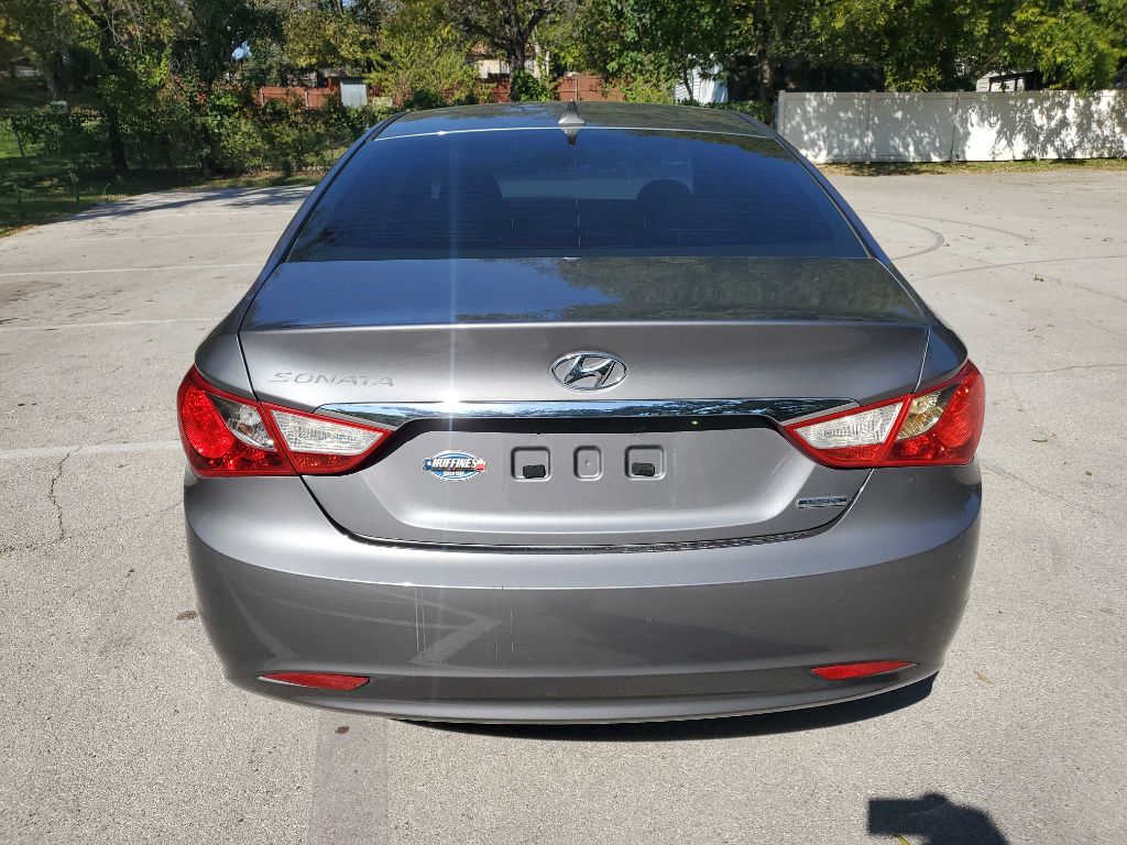 Photo 5 of this HYUNDAI SONATA