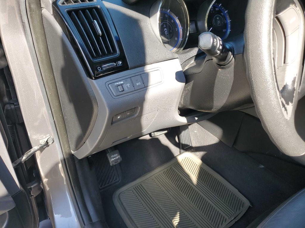 Photo 25 of this HYUNDAI SONATA