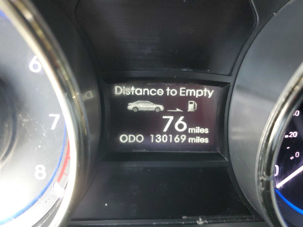 Photo 27 of this HYUNDAI SONATA