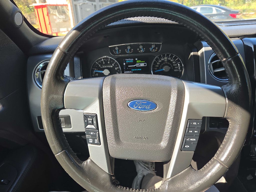 Photo 39 of this FORD F150