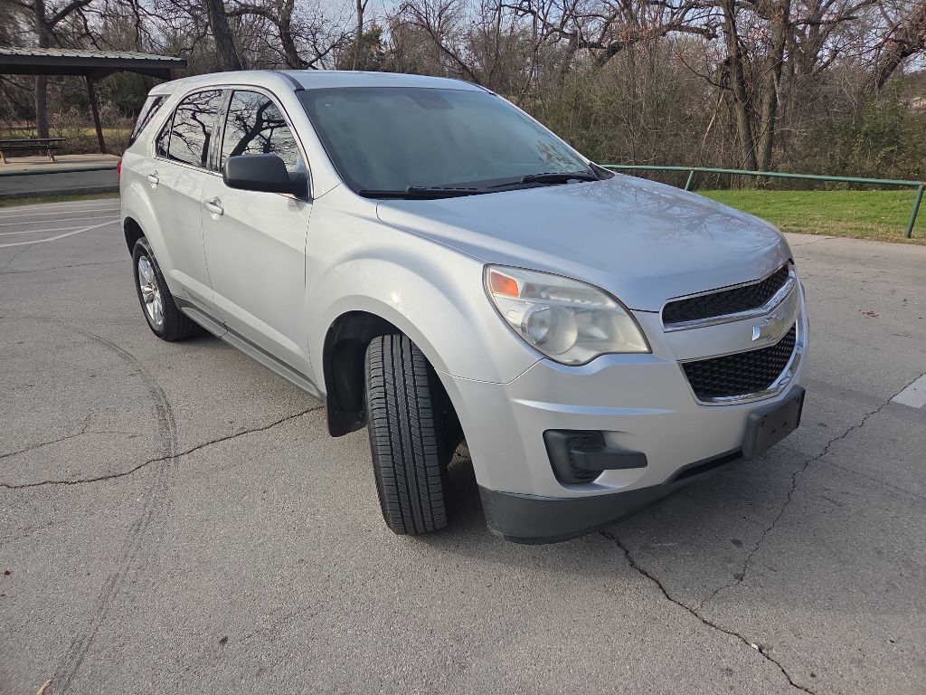 Photo 8 of this CHEVROLET EQUINOX