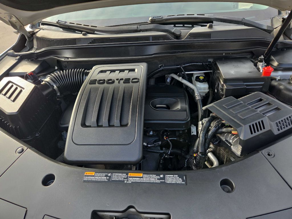 Photo 11 of this CHEVROLET EQUINOX