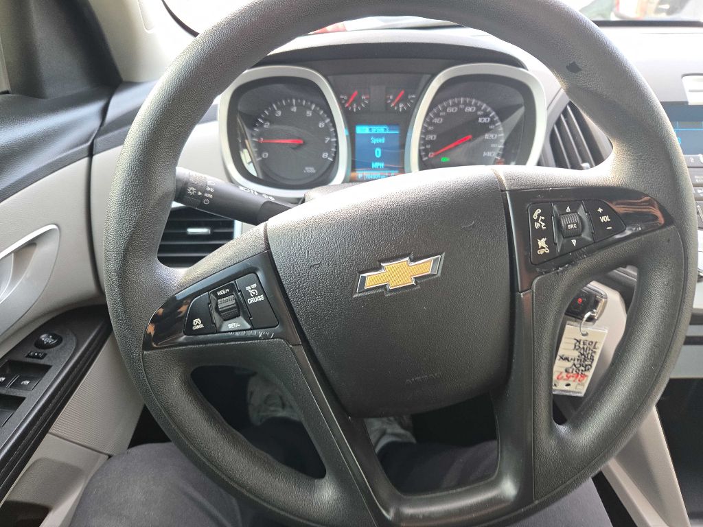 Photo 25 of this CHEVROLET EQUINOX