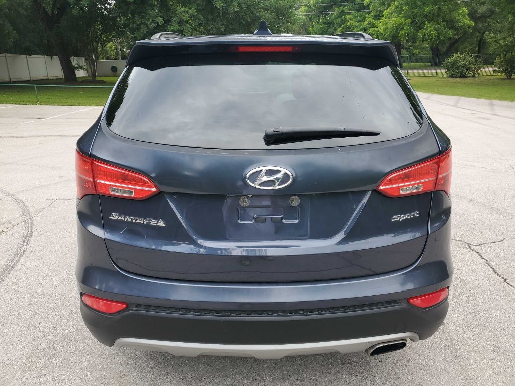 Photo 5 of this HYUNDAI SANTA FE SPORT